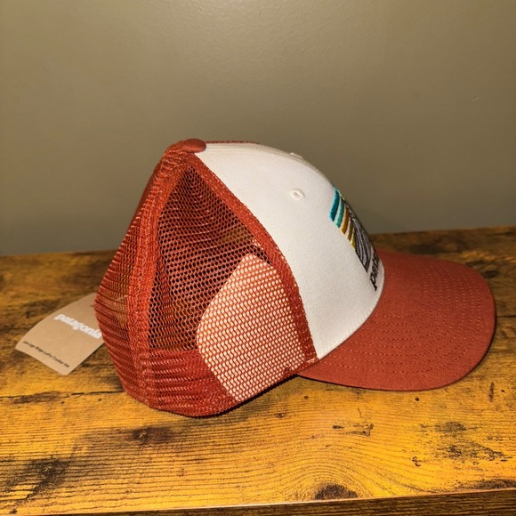 Patagonia Line Logo Ridge LoPro Trucker Hat White Burnished Red Mesh OSFA NEW - Picture 3 of 7
